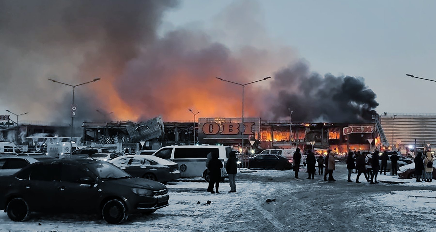 В пожаре около ТЦ «Мега Химки» пострадала машина: как получить компенсацию  с каско и без | Банки.ру