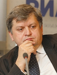 Александр Суринов: «Наш бизнес боится государства еще со времен Госплана»