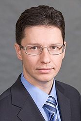 Леонид Векшин: «Ипотечное страхование находится на стыке двух рынков с противоположными интересами»