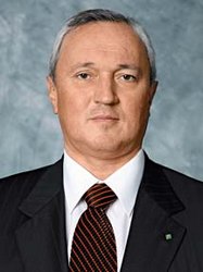 Василий Высоков: «Ревновать надо к Копернику, а не к соседу»