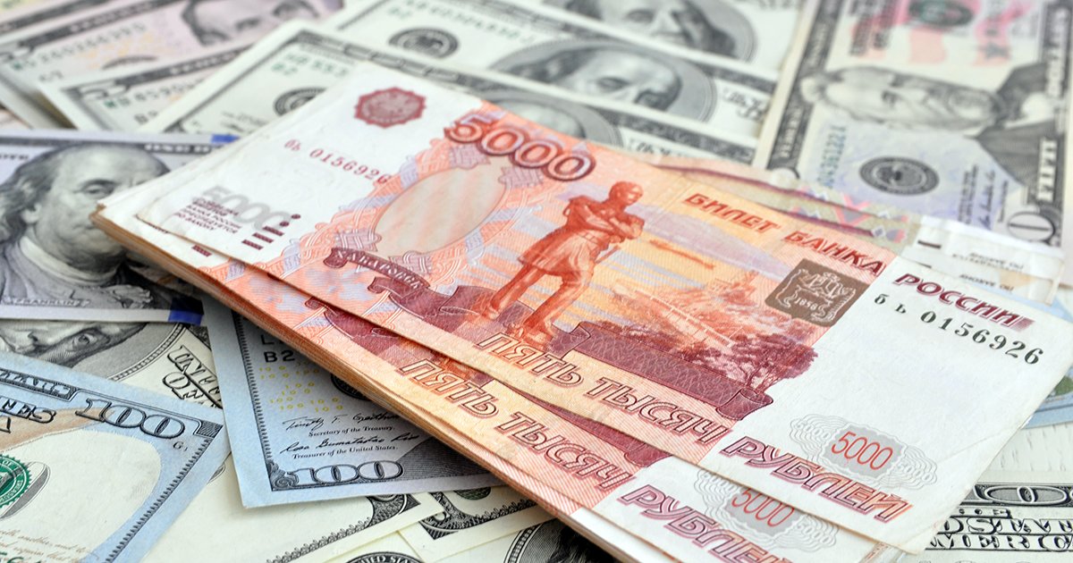 Опрос: рубль теряет позиции в качестве средства для хранения сбережений