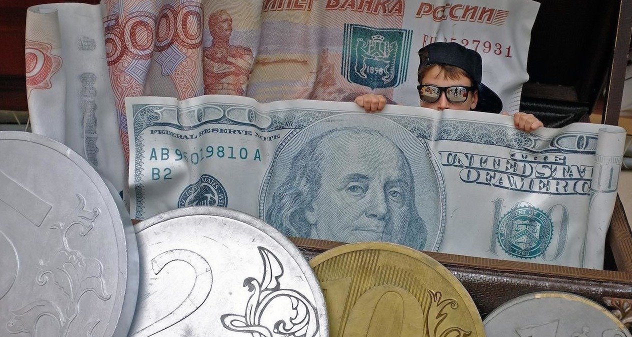 Банковский эксперт оценил, вернется ли доллар по 70–80 в этом году