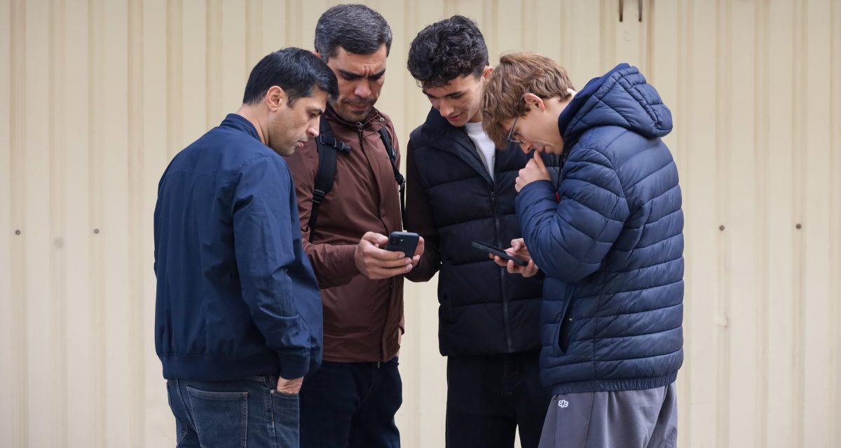 Замена MAX и Telegram? Запущен российско-китайский мессенджер «Молния»