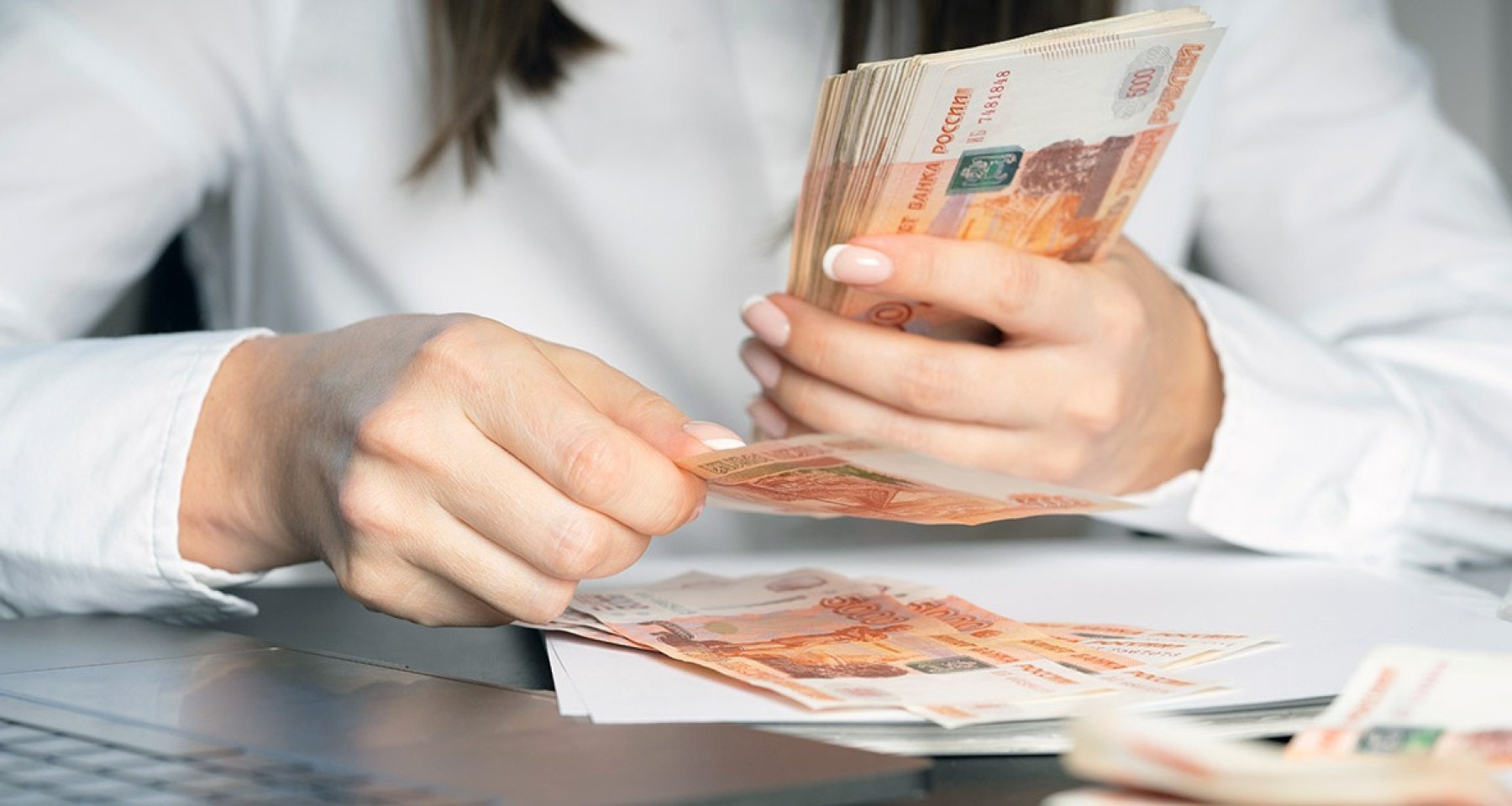 Россияне перестали платить по автокредитам и ипотеке
