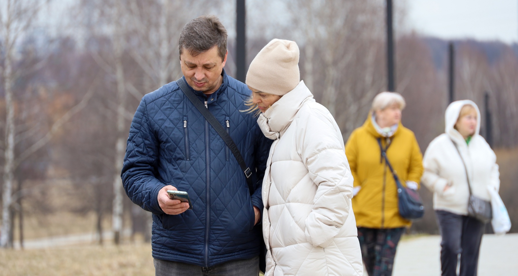Разрыв в зарплатах сокращается, банки хотят бороться с накруткой кэшбэка клиентами. Обзор Банки.ру