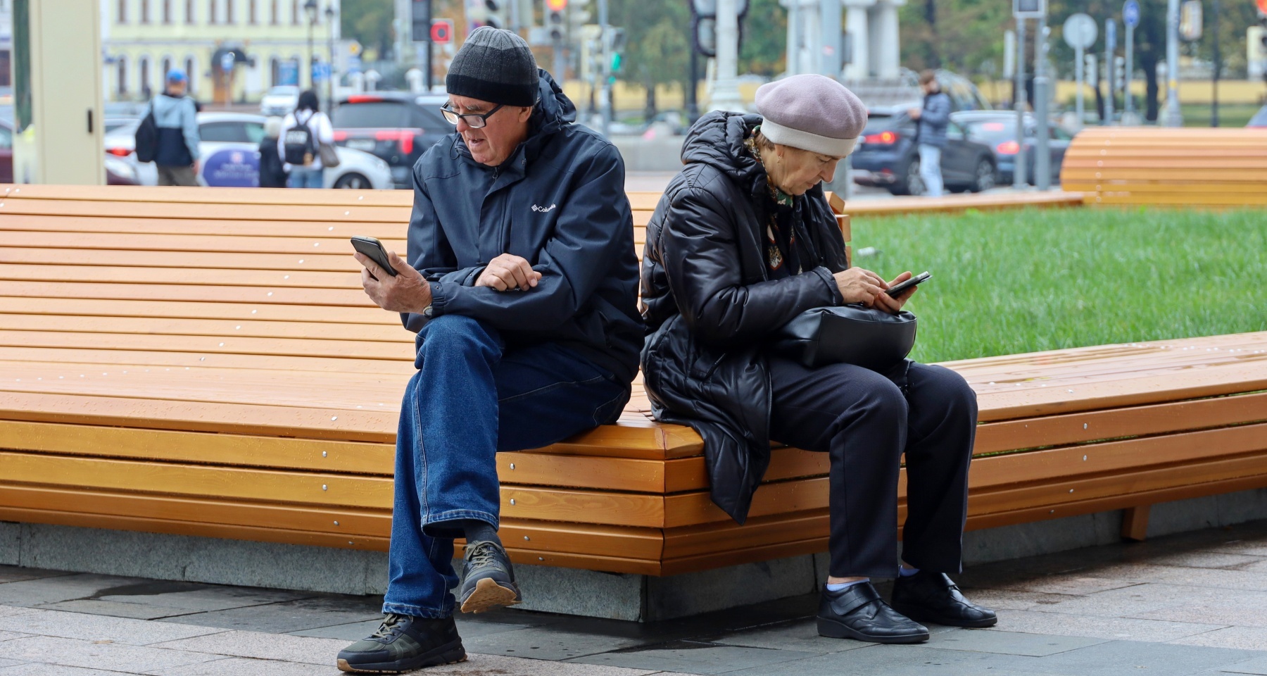 Прибавку работающим «съест налог», за что могут урезать пенсию. Социальные новости недели