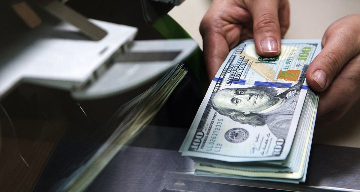 Отдайте деньги! Как россияне судятся с банками из-за валюты